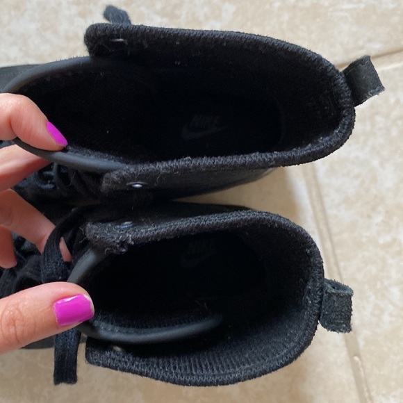 Nike boots - Picture 7 of 11